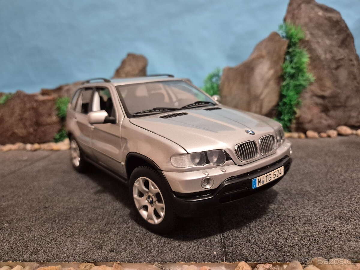 Prodám model 1:18 BMW X5 KYOSHO - 2