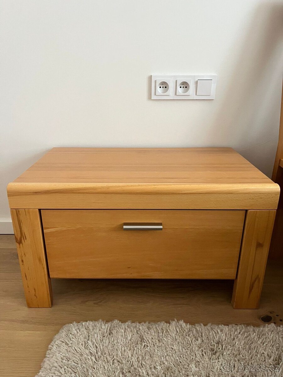 Dřevěná postel JITONA 160x200 - 2