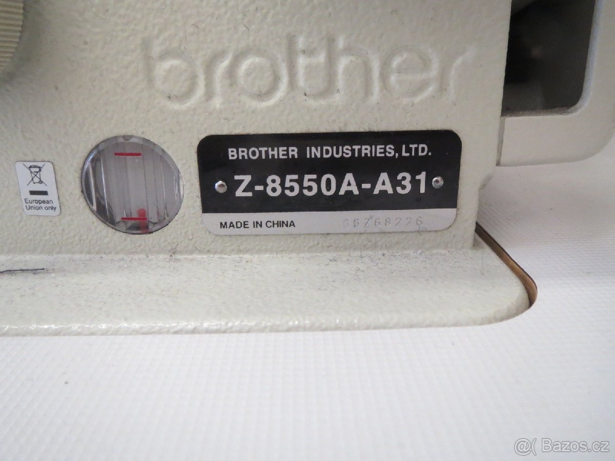 Průmyslový šicí stroj cik-cak Brother - 2