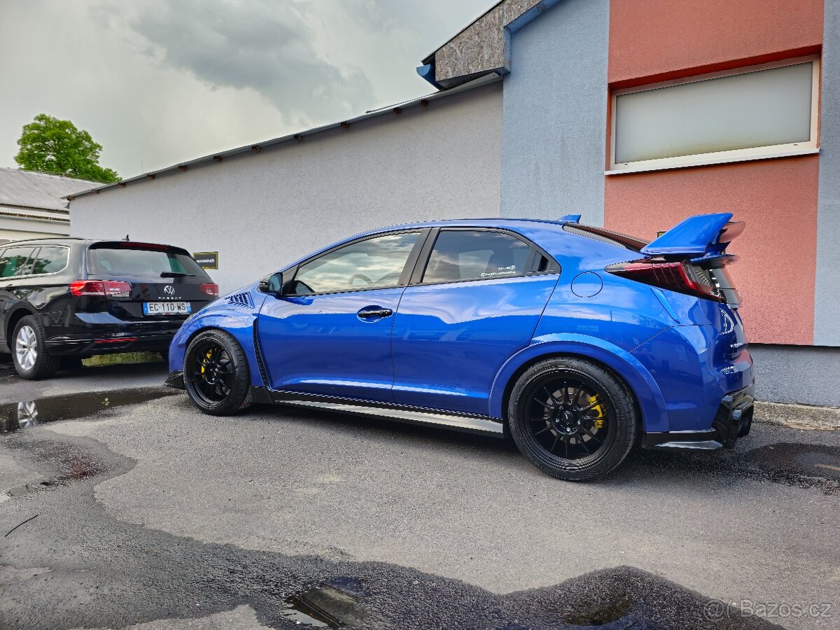 KONIG Hypergram 9,5x18 5X120 ET35 Matte Black 265/35R18 - 2