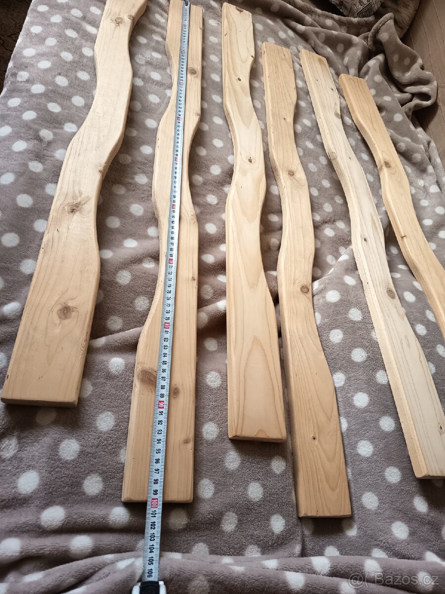 Dřevo, okrasné, plotovky. - 2