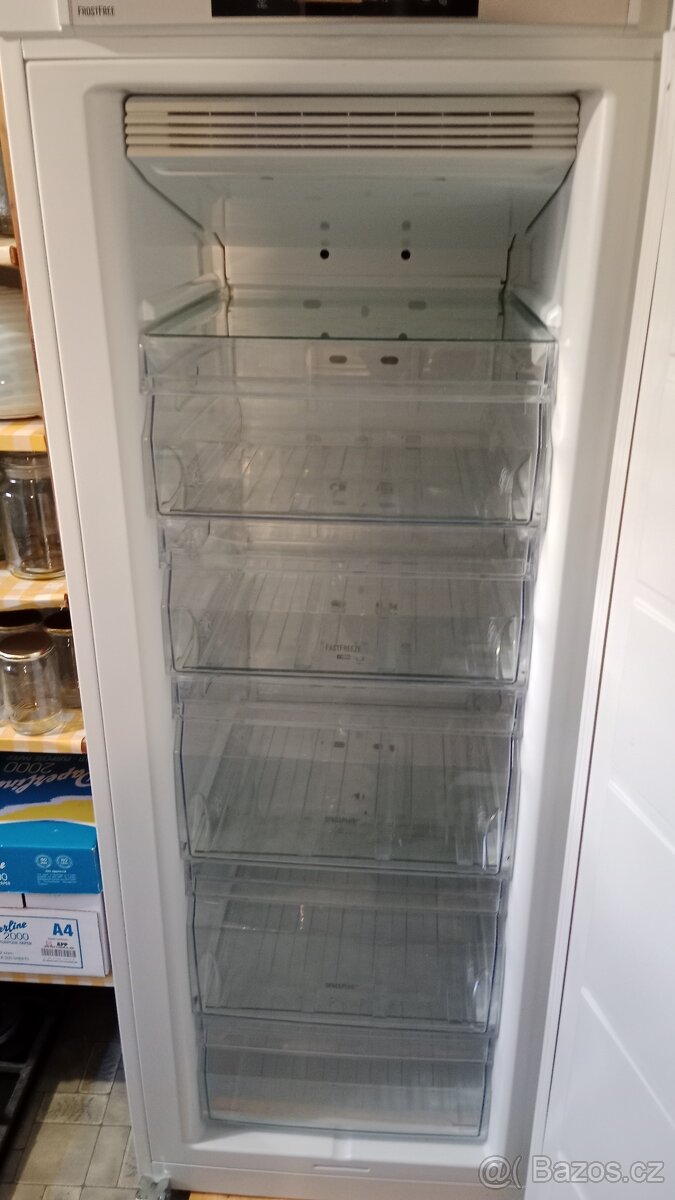 PRODÁM ŠUPLÍKOVÝ MRAZÁK ELECTROLUX - 2