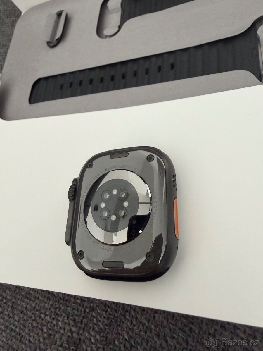 Apple Watch Ultra 2 černý titan - 2