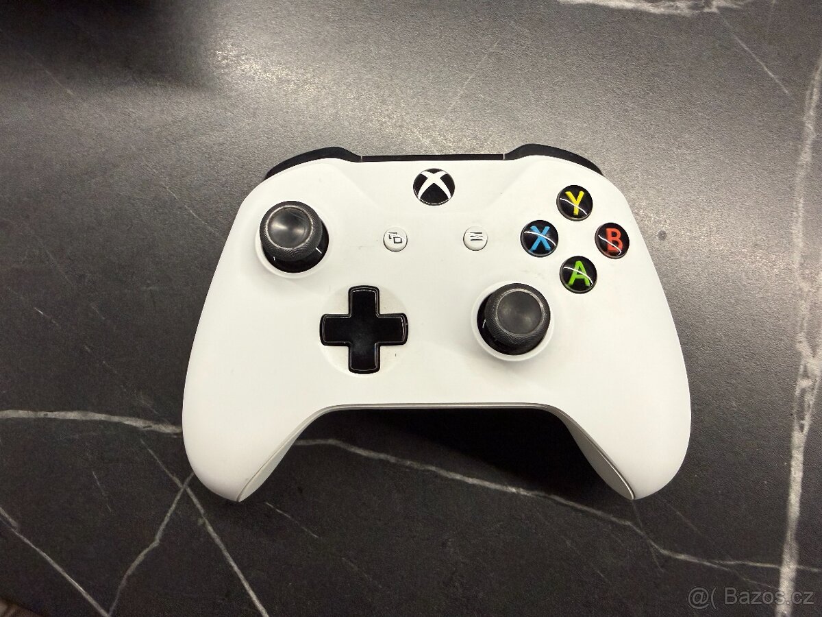 Prodám Xbox One S 500 GB - 2