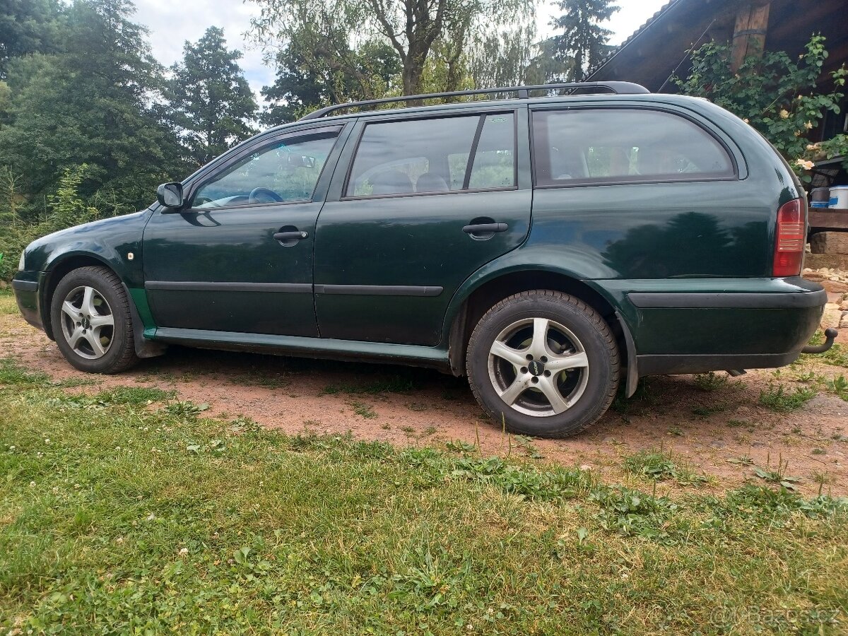 Škoda octavia combi 4x4 - 2