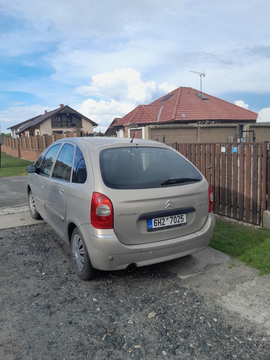 Citroen Xara Picasso - 2