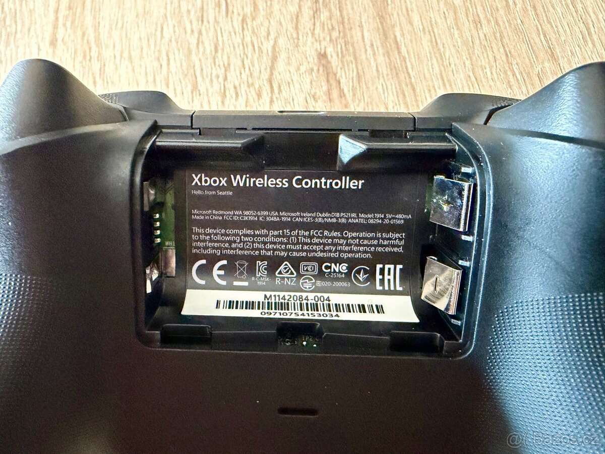 Xbox ovladač - 2