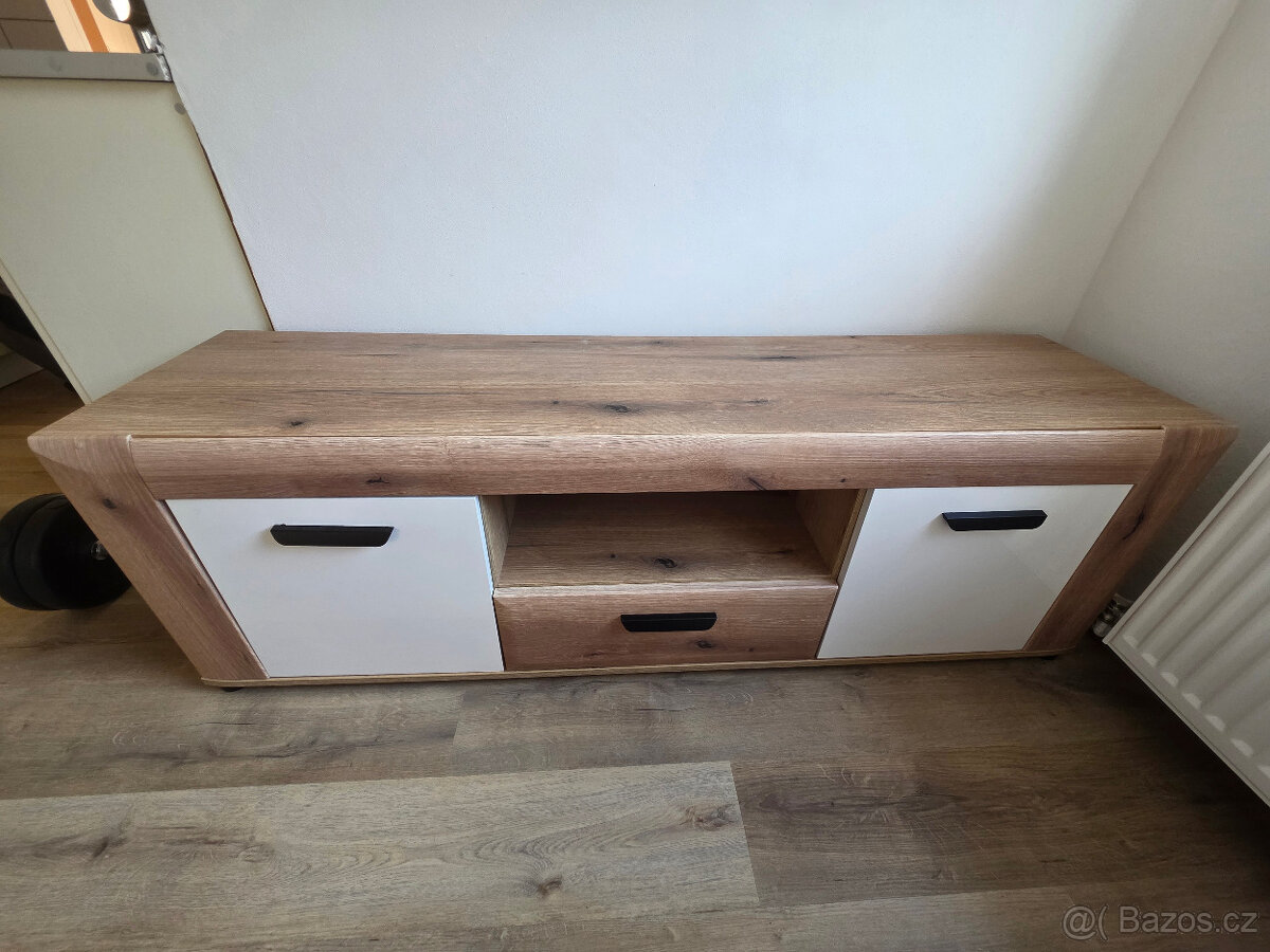 Tv stolek - 2