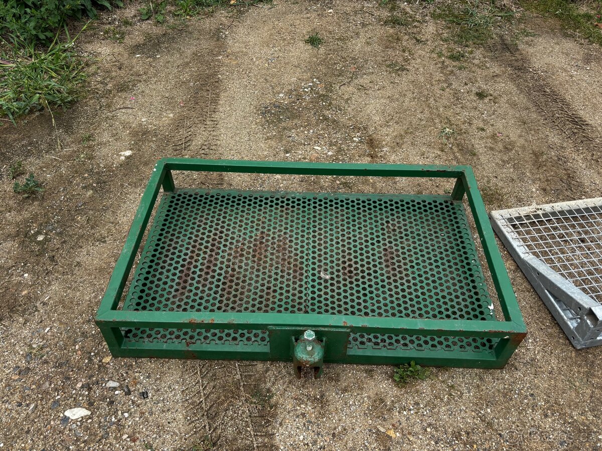 Nosič na tažné zařízení - 2