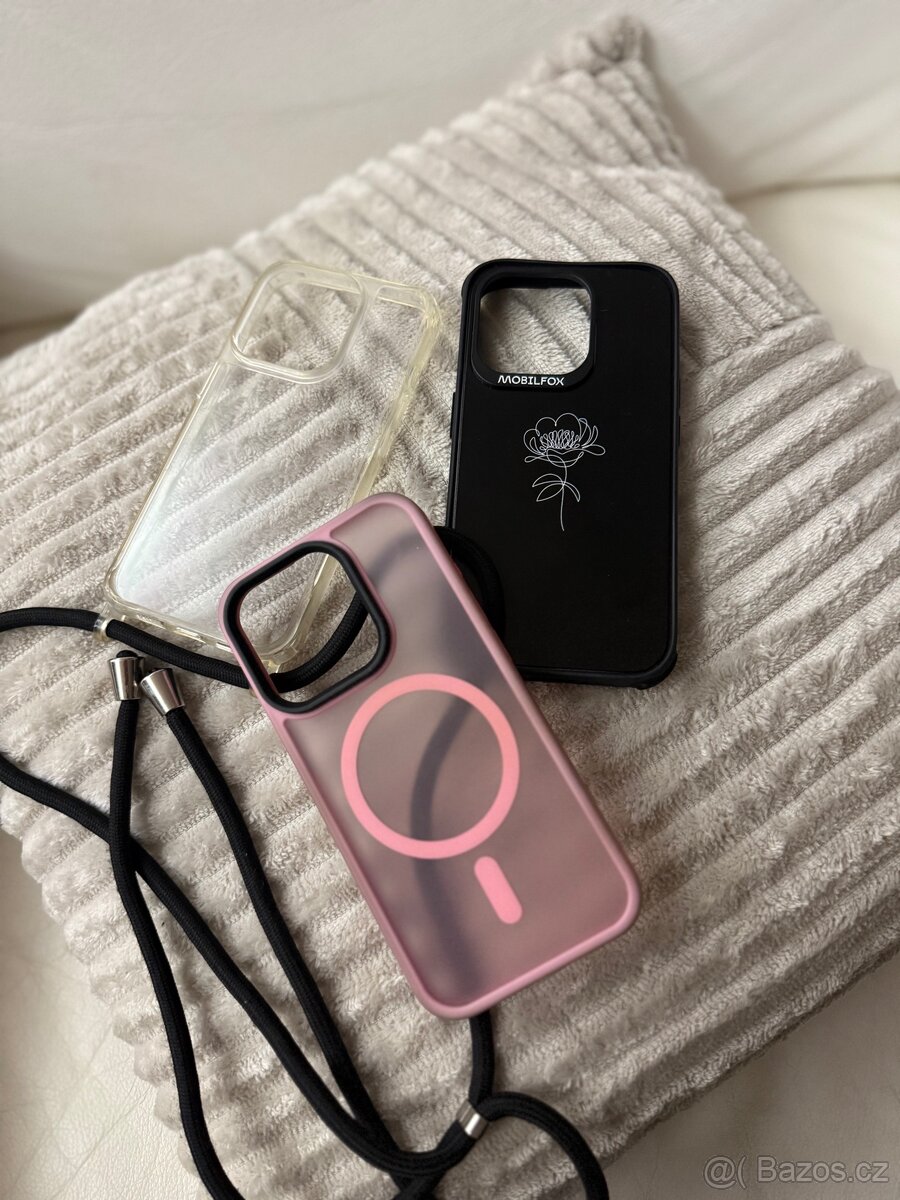 Set krytů na iPhone 15 Pro - 2