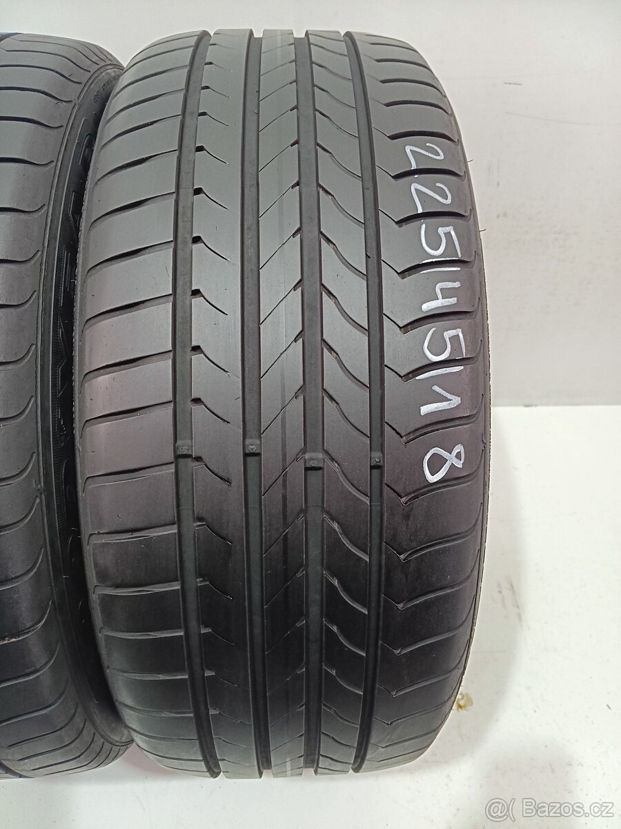 2ks letní pneu 225/45/18 GoodYear - 2