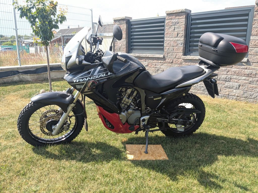 Honda XL700V Transalp - 2