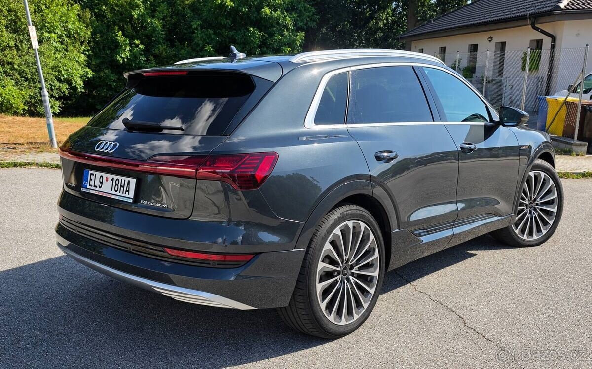 AUDI E-tron 55 2022 95kWh DPH tažné - 2