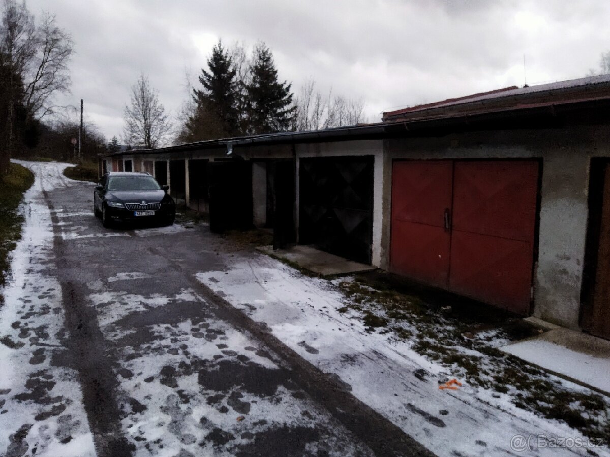 PRODEJ GARÁŽE - Karlovy Vary - Tuhnice ul. Sládková č.282 - 2