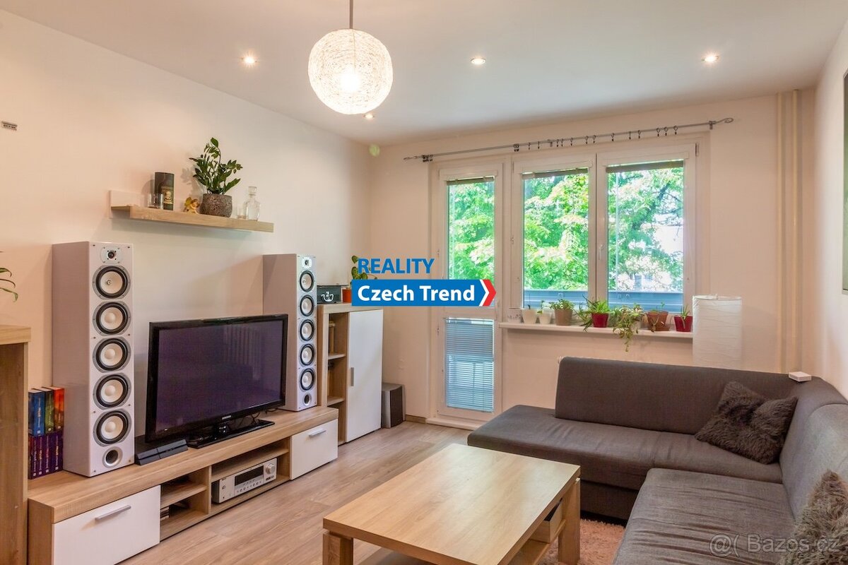 Pronájem bytu 3+1, 73 m² - Olomouc - Kmochova, ev.č. 02869 - 2