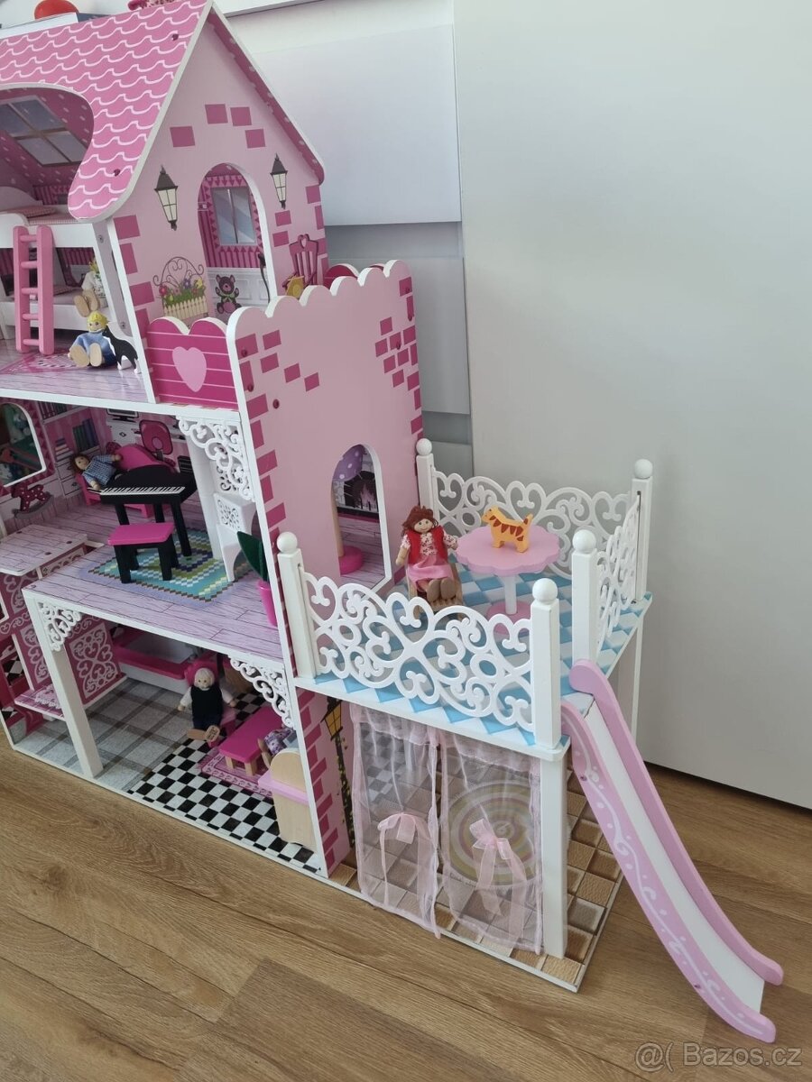 Domeček pro panenky - 2