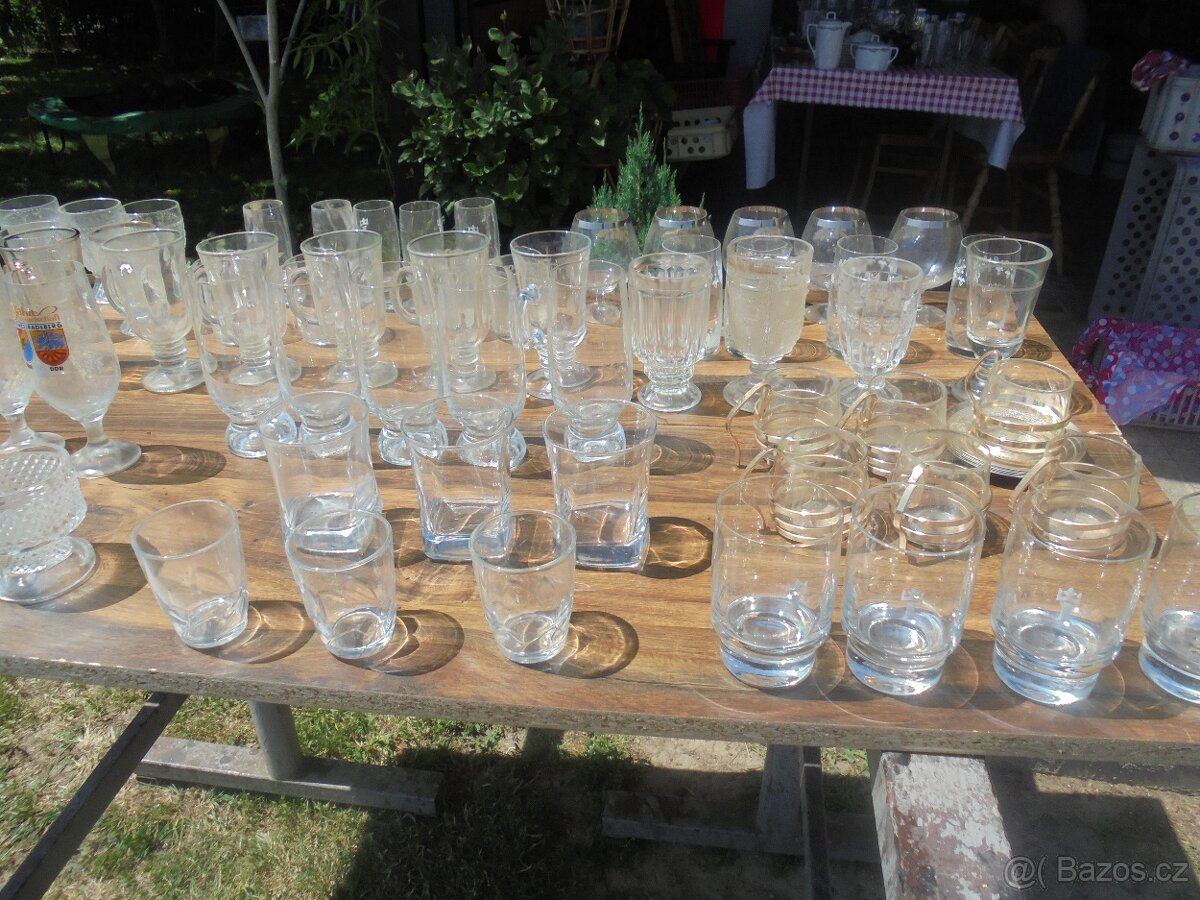 skleničky a hrnečky - 2