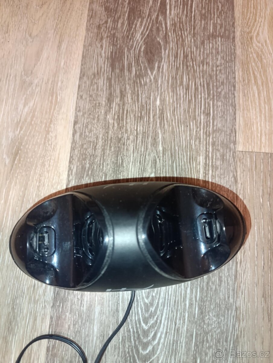 Nabíječka na ovladače PS4 - 2