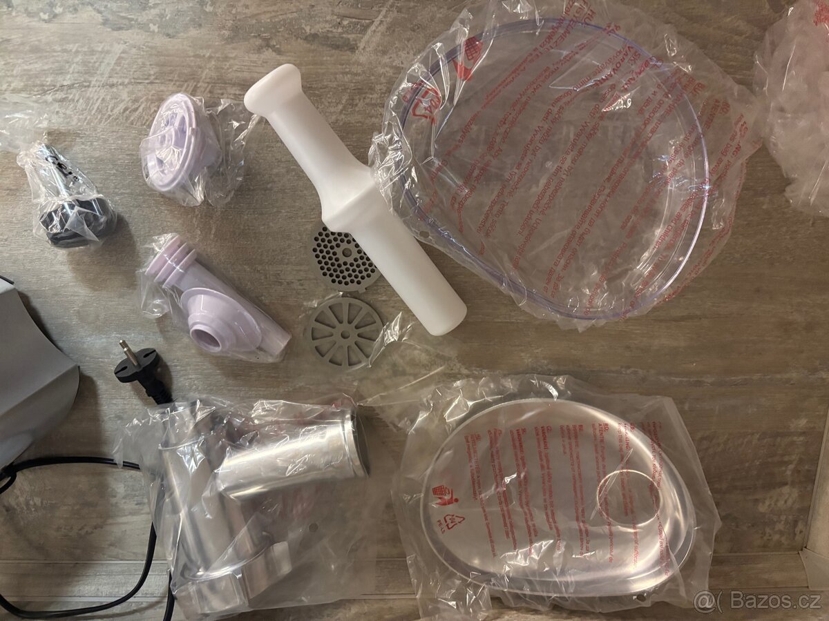 Rohnson R-540S mlýnek na maso - 2