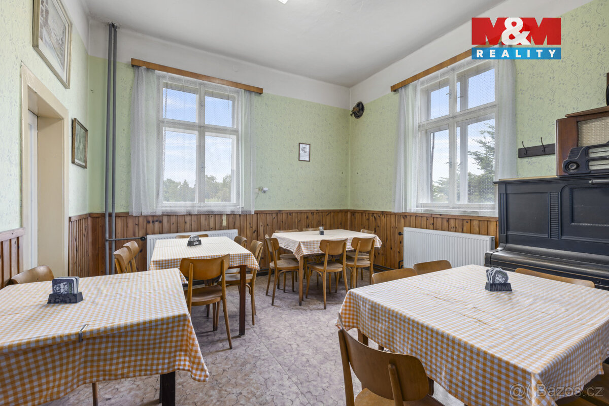 Prodej komerčního prostor v Žlebských Chvalovicích - 2