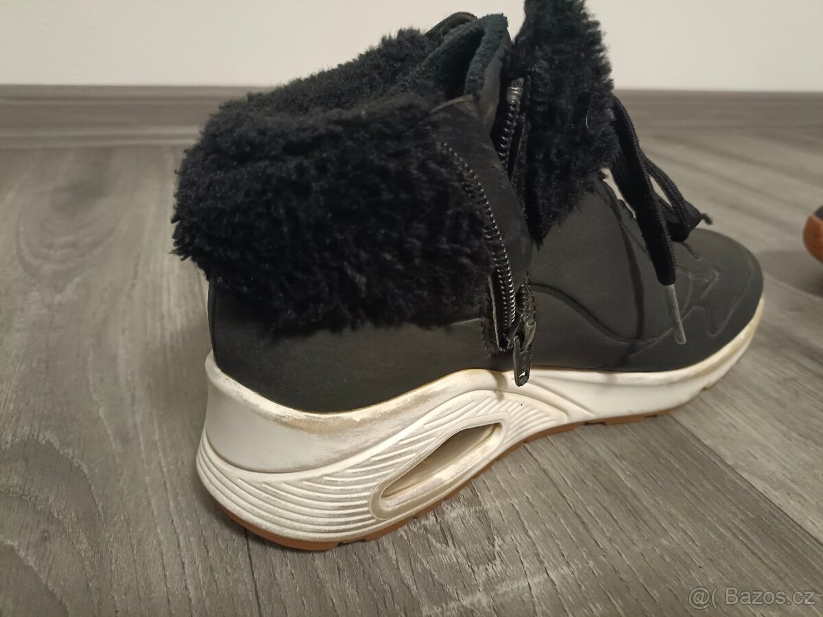 Zimní dívčí obuv vel. 36 - 2