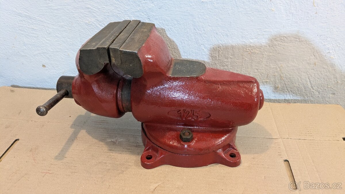 Svěrák York 125 - 2