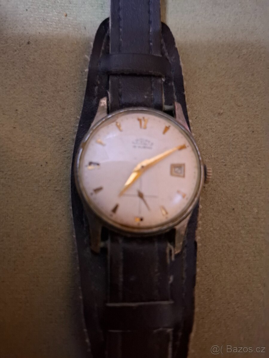 Staré náramkové hodinky prim - 2
