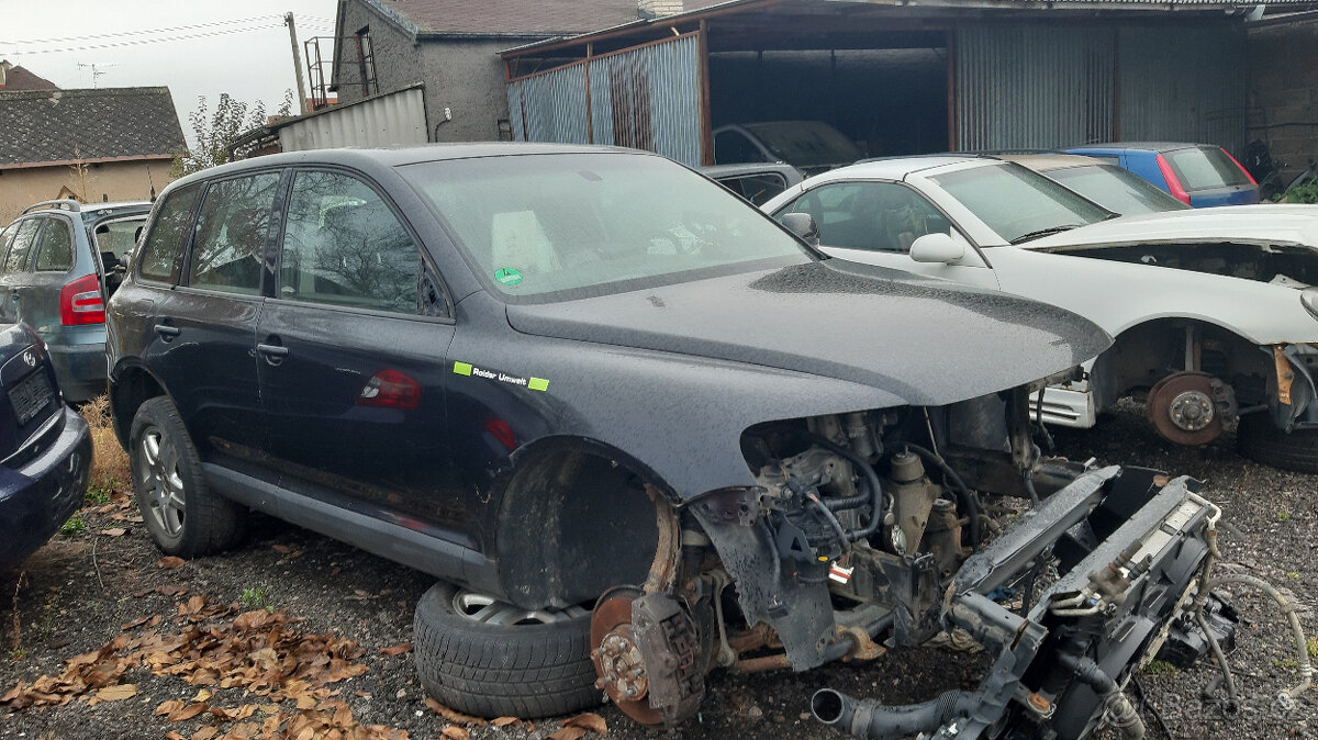 Volkswagen Touareg 3.2i - 2