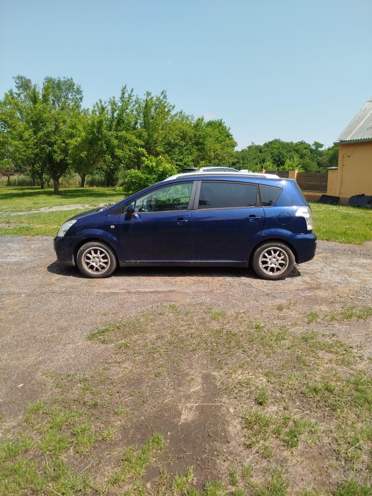 Toyota Corolla Verso 2,2 100 Kw - 2