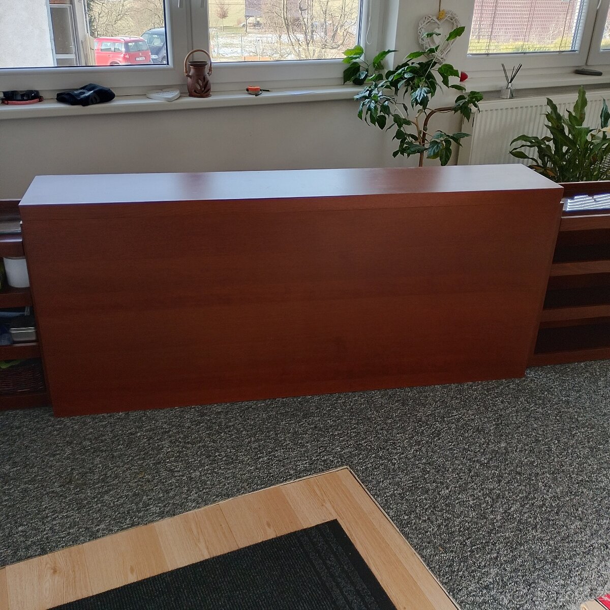 Druhé čelo postele + stolky - 2