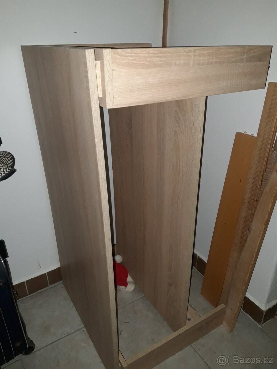 Konferenční stolek - 2