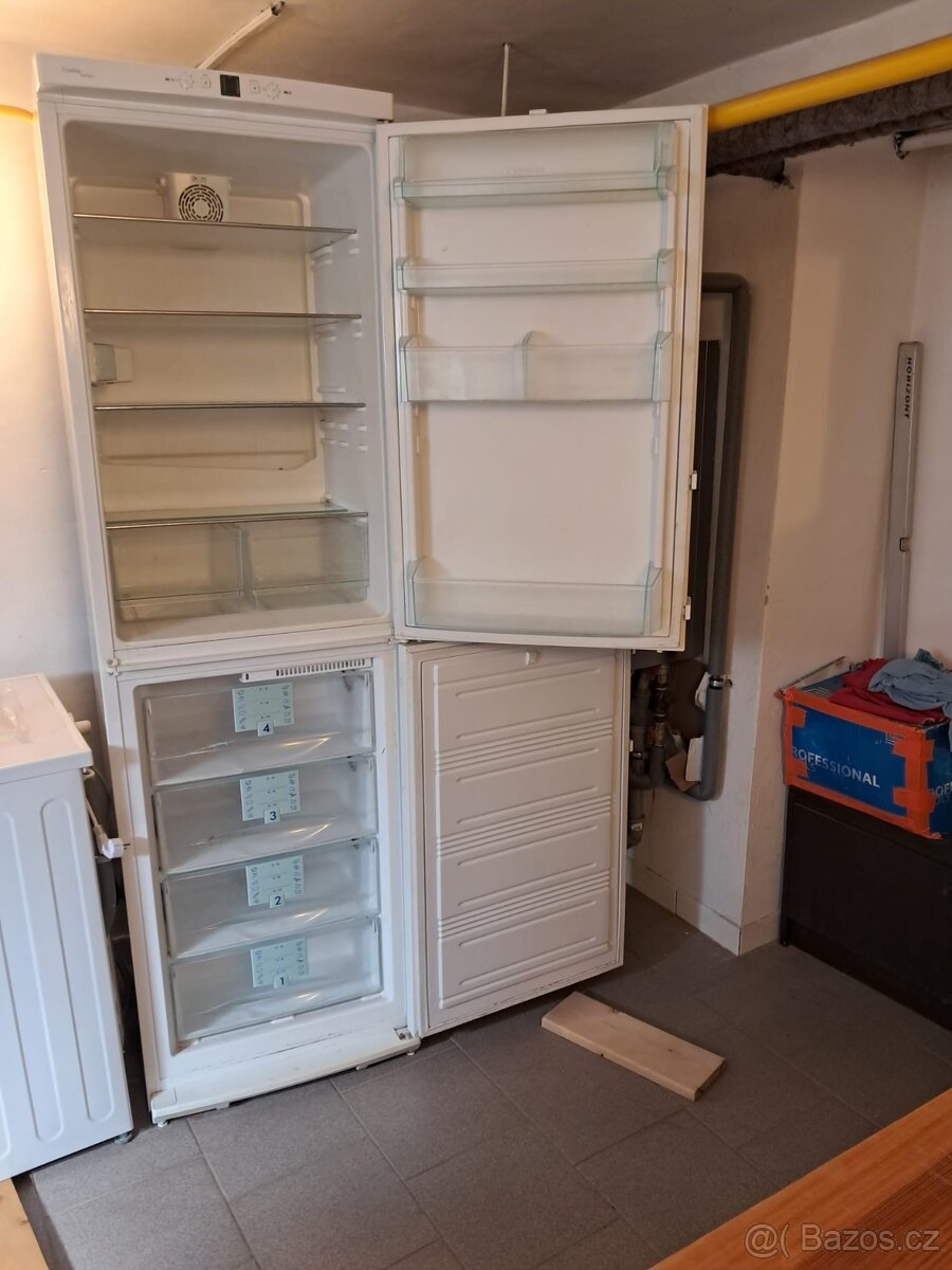 PRODEJ CHLADNICKY S MRAZAKEM LIEBHER - 2