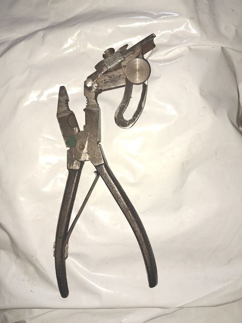 Šraňkovací kleště na pily - 2