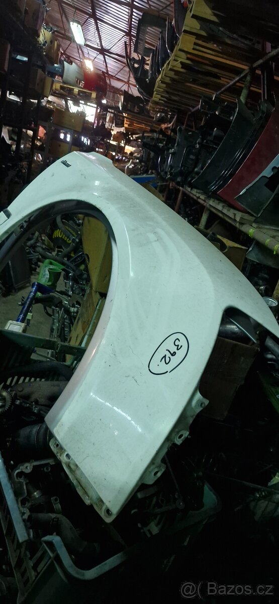 Pravy predni blatnik audi A8 4E D3 - 2