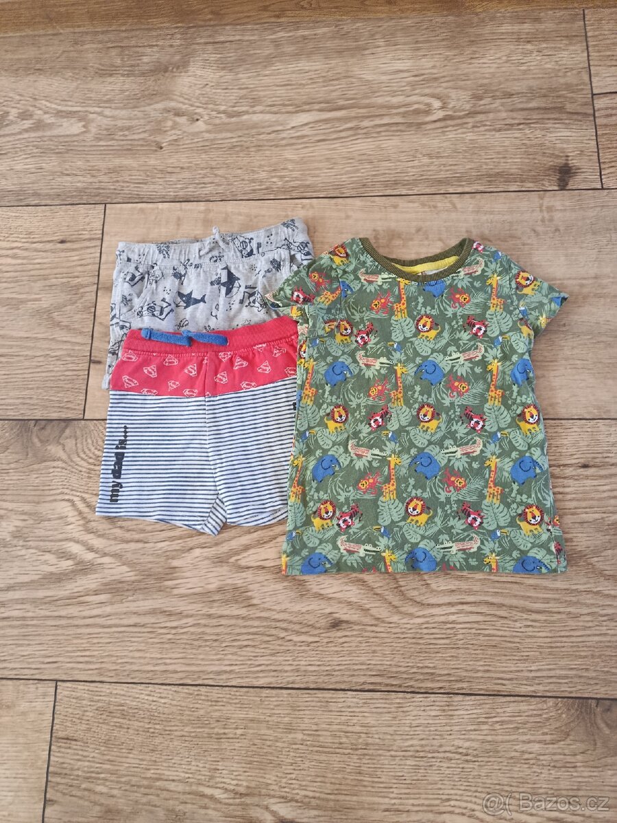 Chlapecké balíček oblečení převážně nové - 2