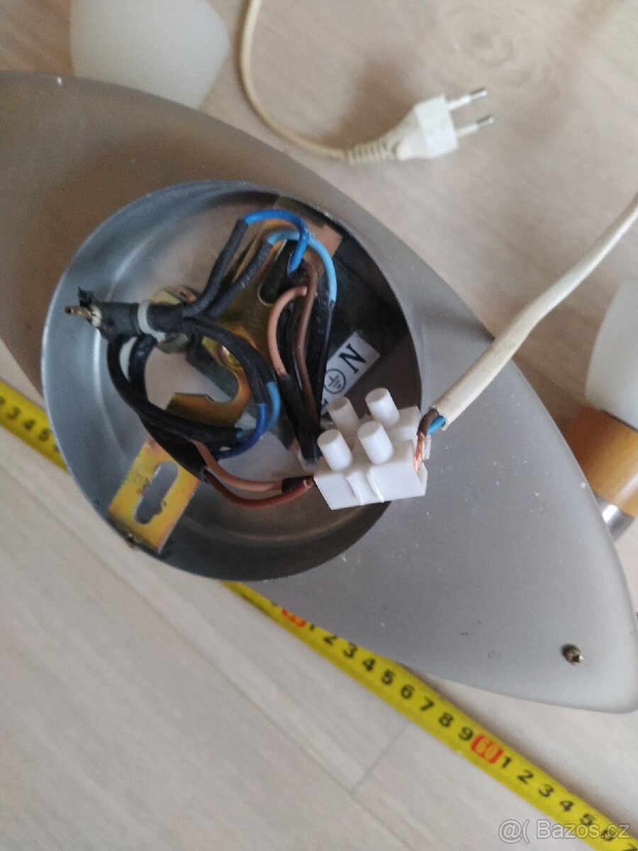 Lustr nebo lampa - 2