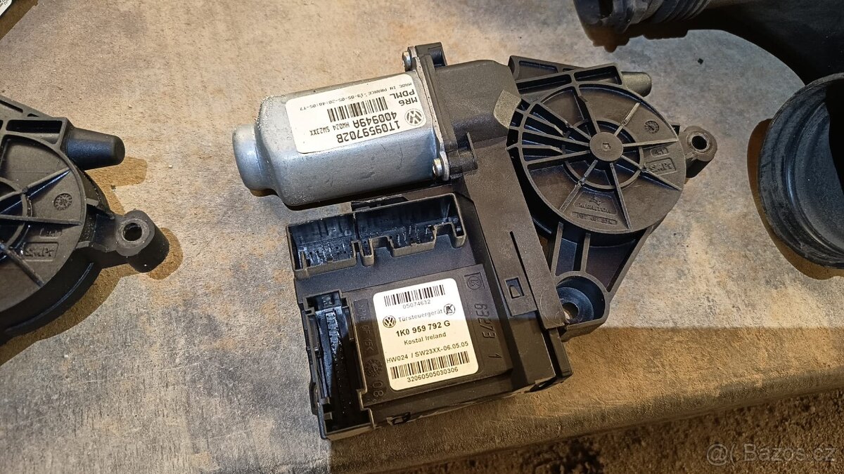 Řídící jednotka dveří Škoda Octavia 2 - 2