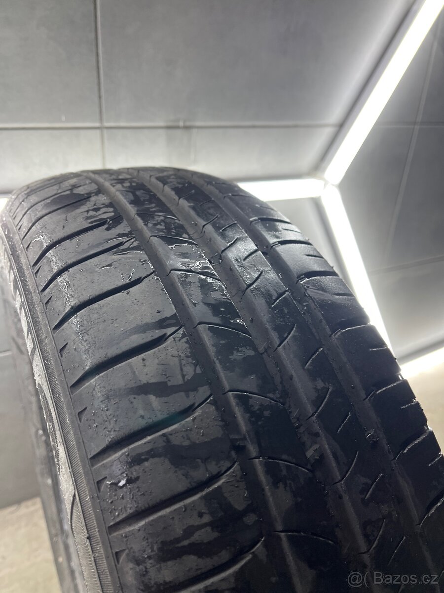 Letní pneu 185/65/15 - 2