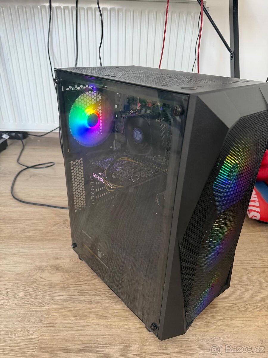 Herní PC s Příslušenstvím - 2