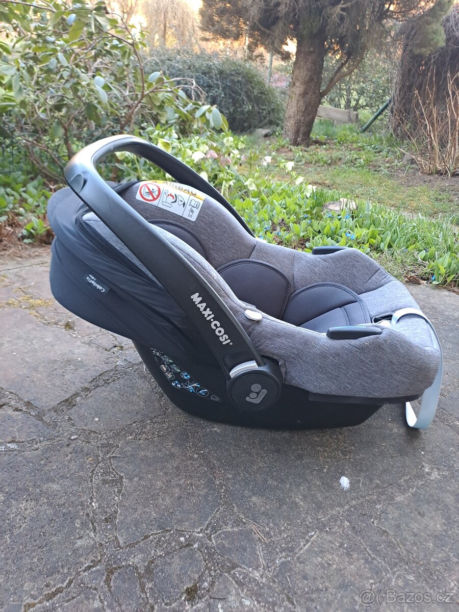 Autosedačka Maxi Cosi CabrioFix i-Size Select Grey - 2