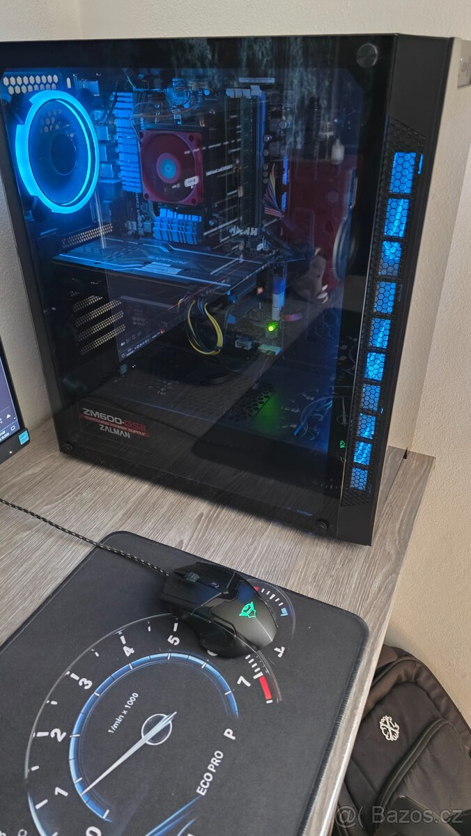 Pc sestava +židle+stůl - 2