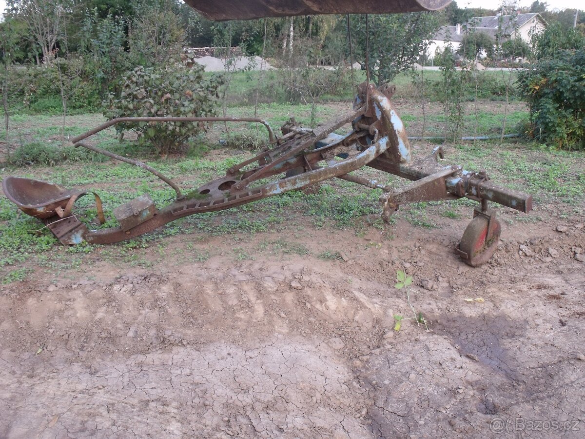 Plečka NDR typ FORTSCHRITT P 437 - 2