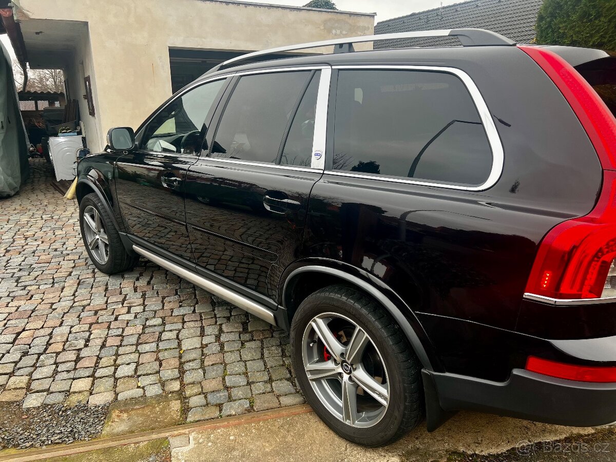 Volvo XC90, 2,4 D,147 kw, 7mís,2011, koupeno v ČR, EXECUTIVE - 2