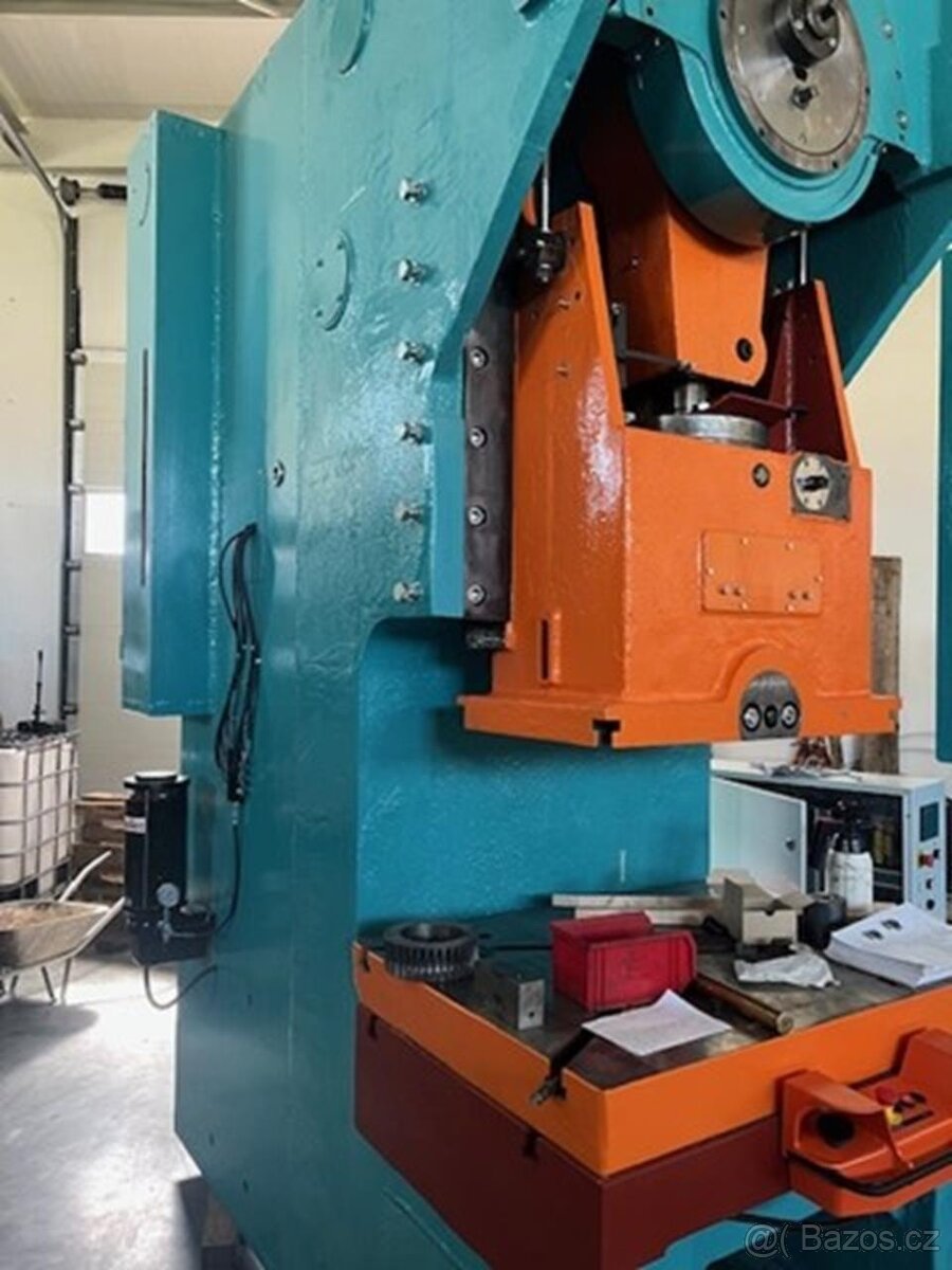 Výstředníkový lis ZTS LEK 250 - 2