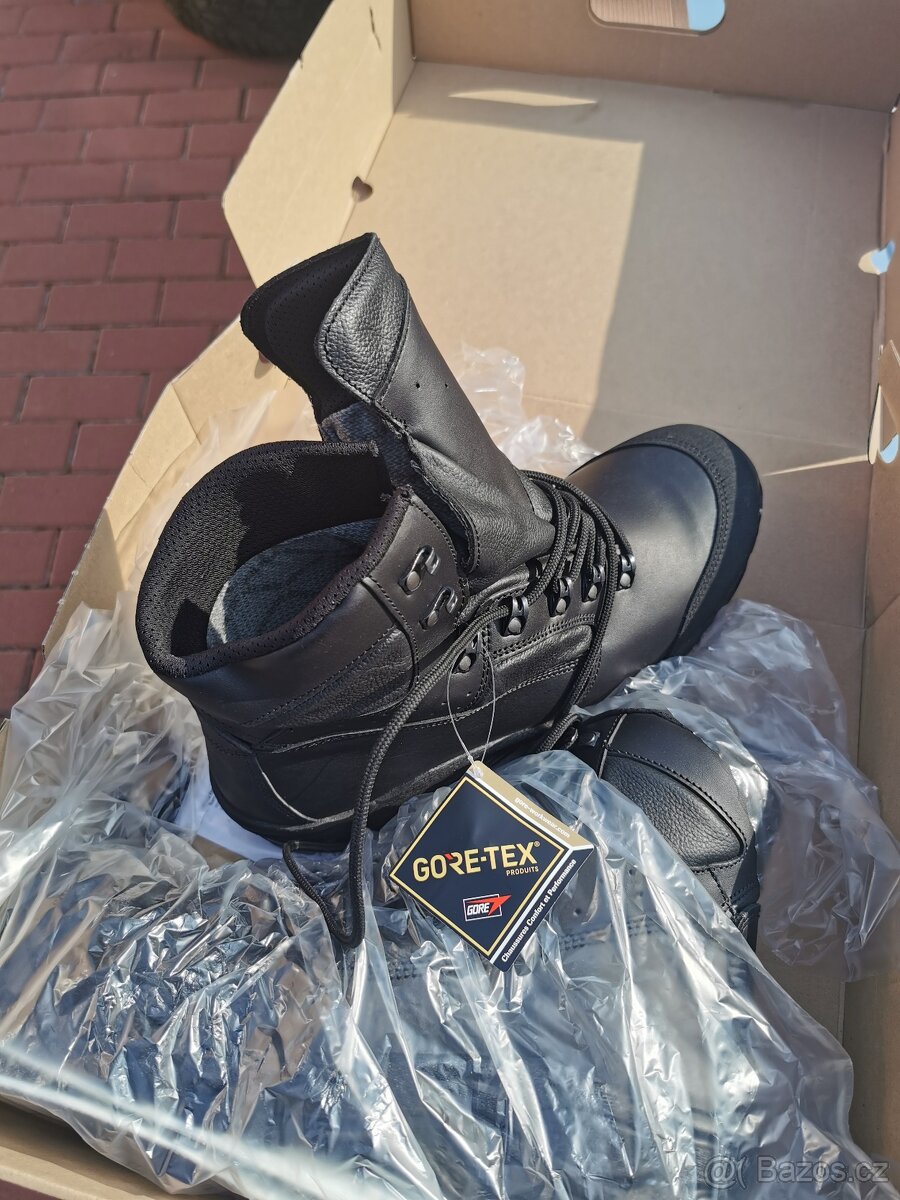 Prodám policejní kanady - vysoké i nízké - úplně nové - 2