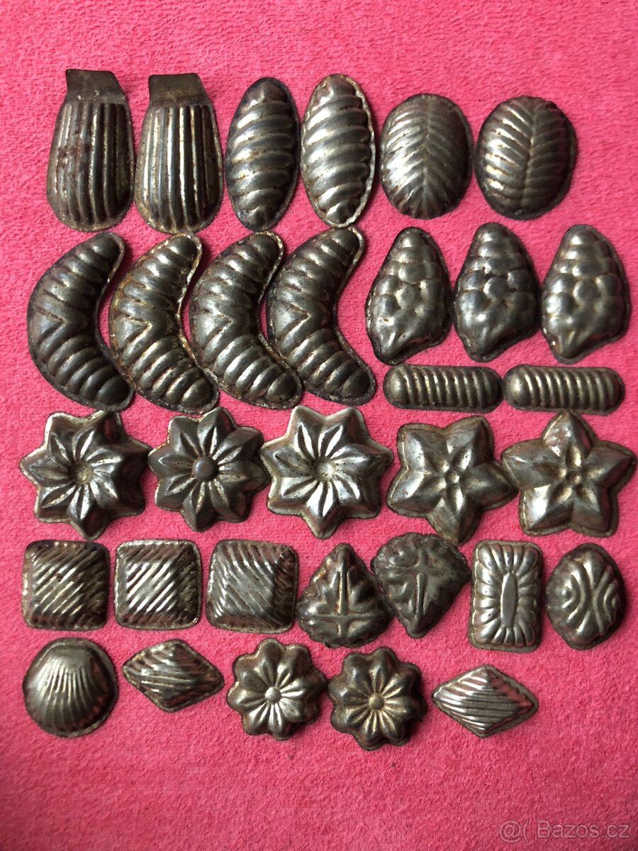 Formičky na cukroví starožitné - 2