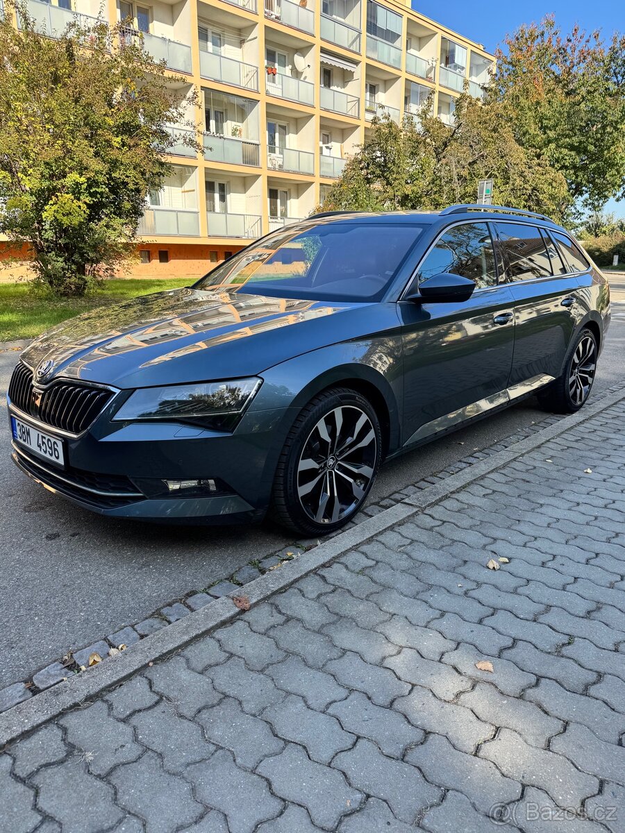Škoda Superb, 2.0tdi, 110kw, manuál, původ ČR - 2