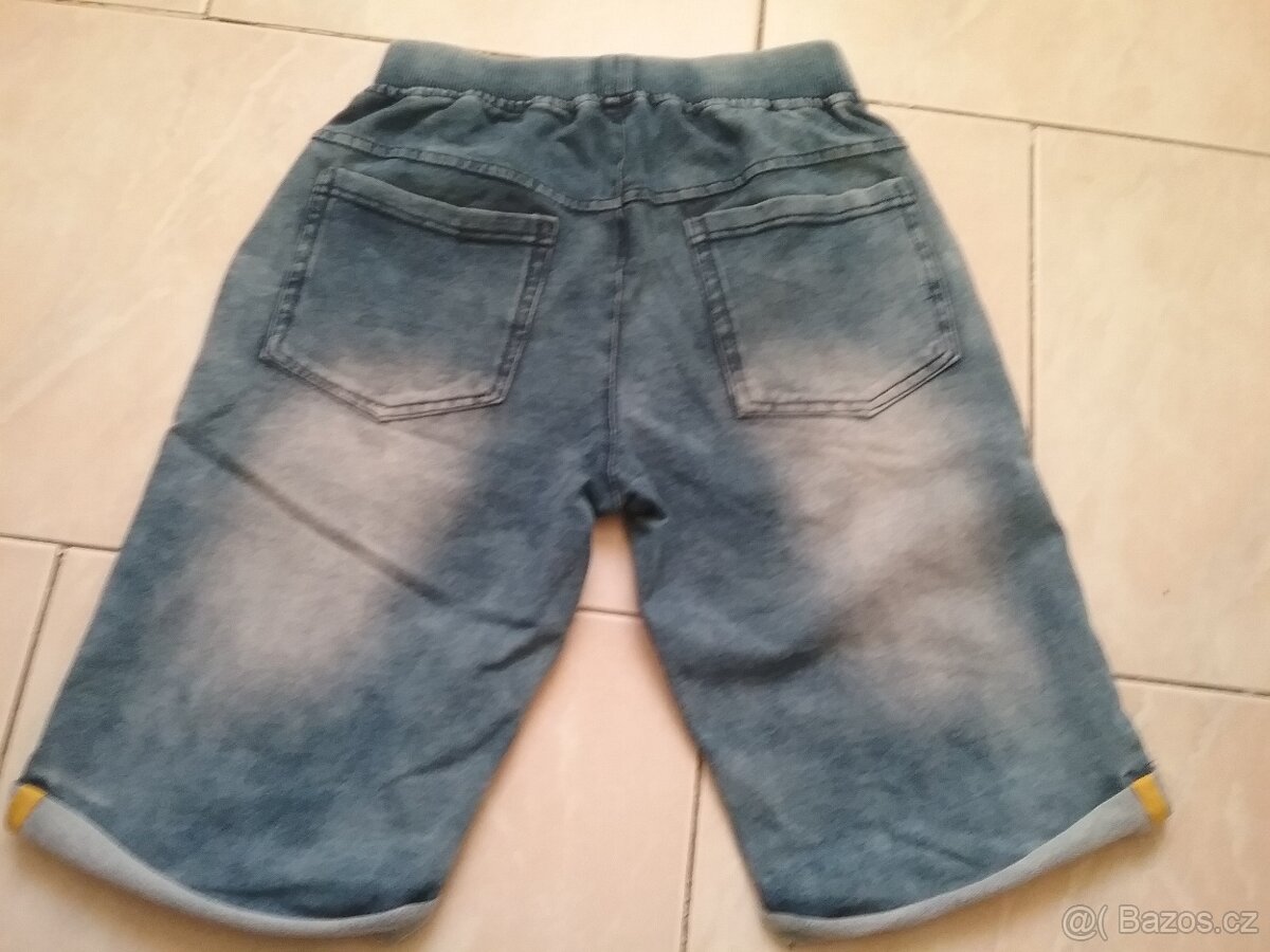 Dětské kraťasy vel. 134 - 2