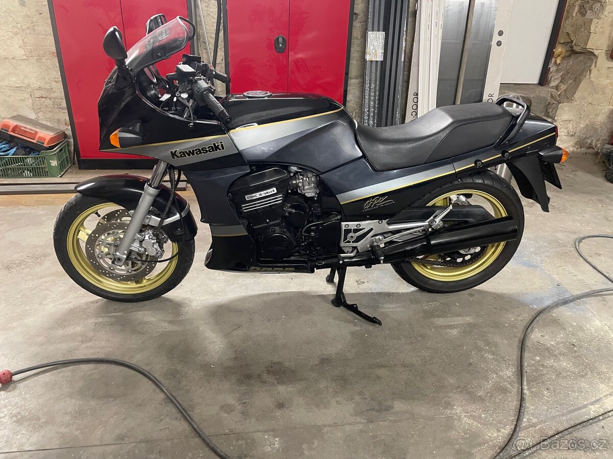 Prodám Kawasaki Gpz 900 r - 2