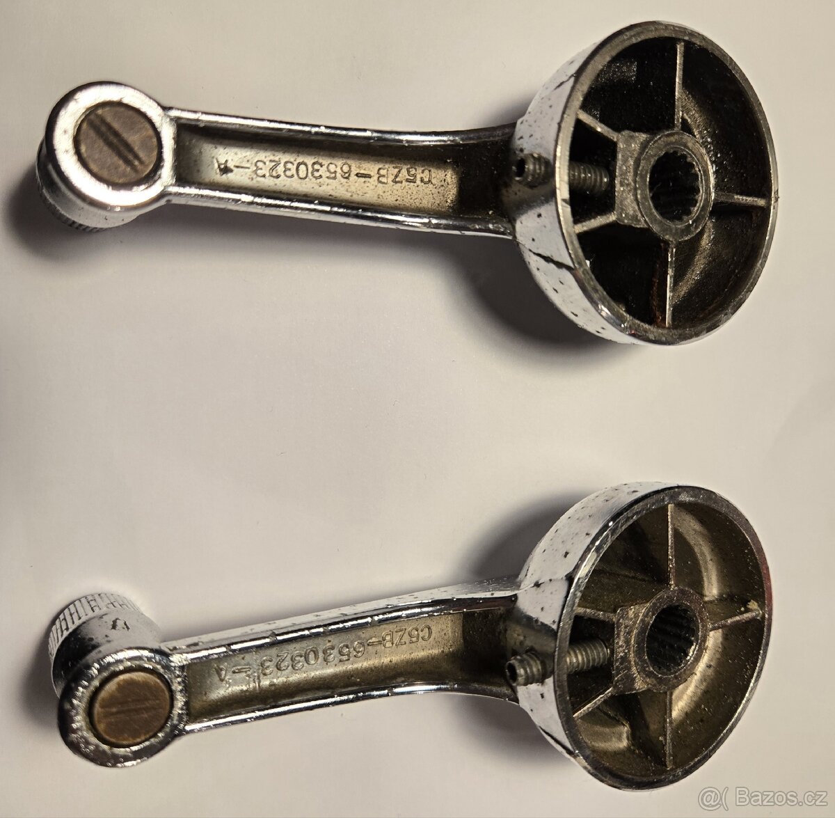 Ford Mustang 65 66 67 - kliky zadních oken - 2